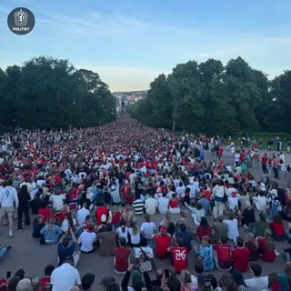 Bildet er beskrevet av tidligere melding.
